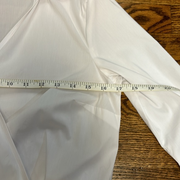 Women’s Guess White Bodysuit. - Picture 12 of 13